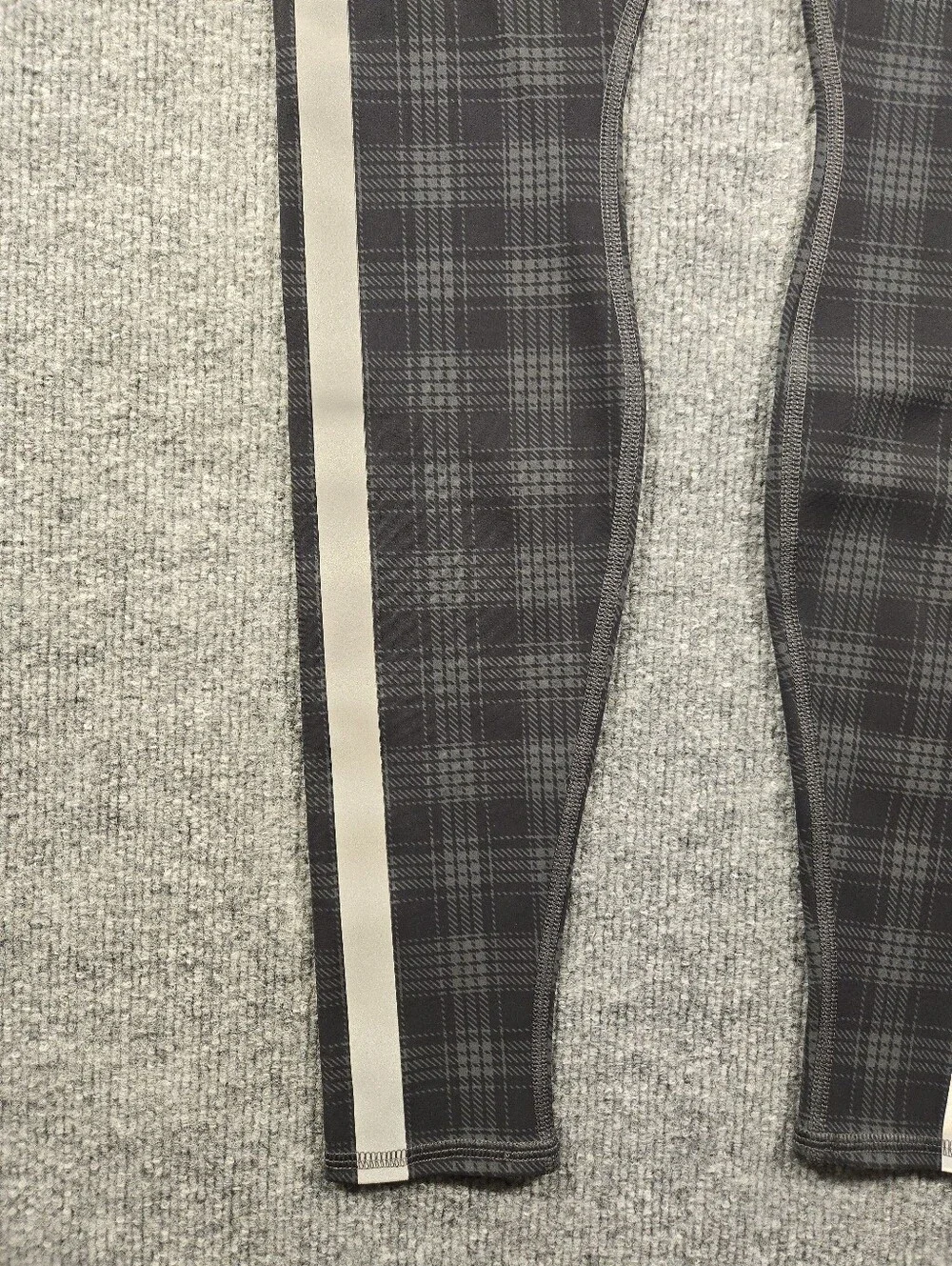 Alo Yoga Vapor High Waisted Plaid Leggings Gray Checked Athletic Yoga Pants XXS
